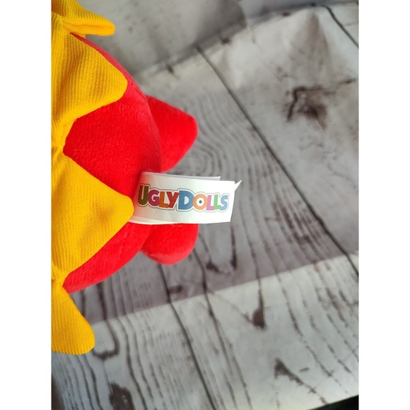 UglyDolls Bat Vampire Red w Yellow Cape 10" Plush Toy Stuffed Animal - Picture 3 of 5